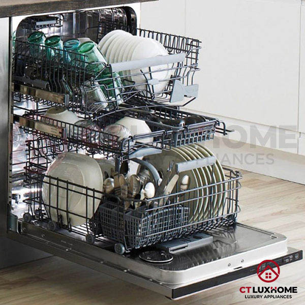 Xếp bát đĩa theo đúng ngăn chứa.