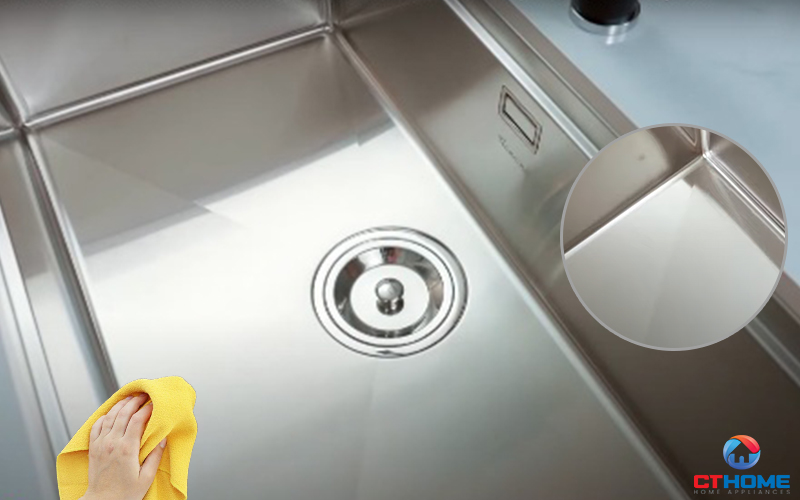 Chất liệu inox 304 bền bỉ, chống gỉ sét, màu bạc thanh lịch tạo điểm nhấn cho căn bếp